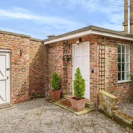 Holiday home The Garden Yarm